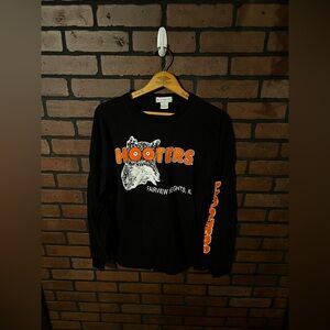 Black Hooters Large Long Sleeve Shirt with Orange Accents
